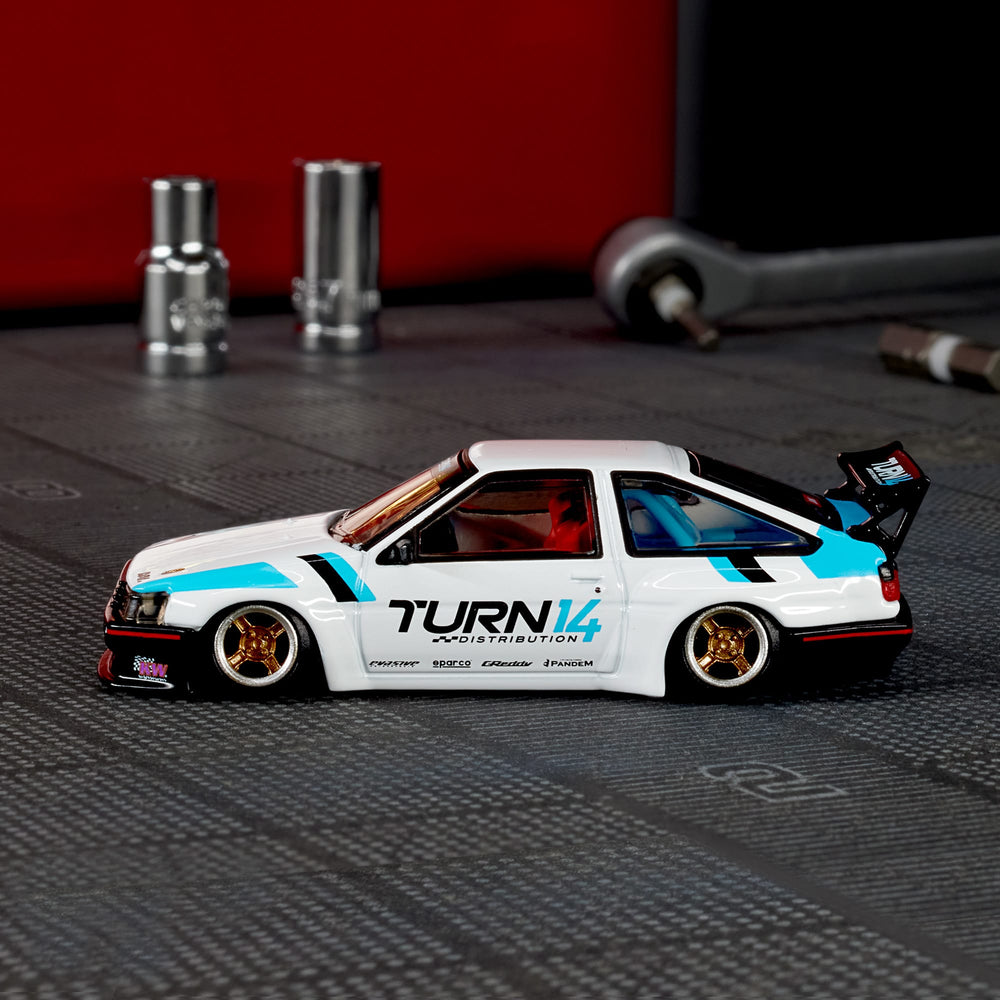 HotWheels Elite 64 Toyota Corolla Levin (AE86) Custom Imported Premium rlc 1:64 Scale (With Protector)