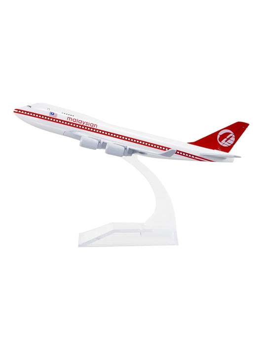 Aircraft Model Boeing 747-4H6 Malaysia Airlines Airplane 16cm (Code 126)