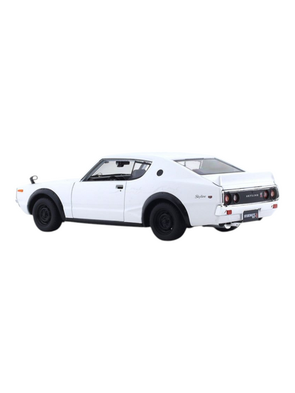Maisto Collectors Collection 1973 Nissan Skyline 2000GT-R (KPGC110) Diecast 1:24 Scale (Blister Damaged)