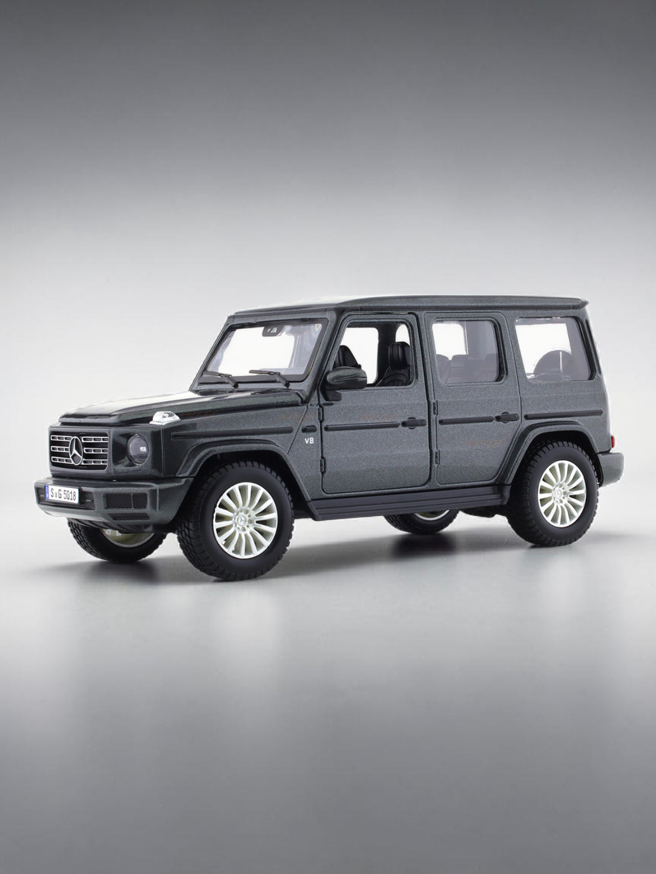 Maisto 2019 Mercedes benz G Class Imported 1:25 Scale die-cast Model