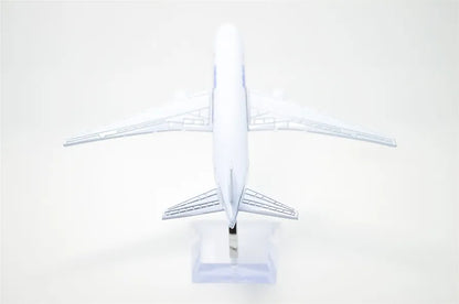 Aircraft Model TANG DYNASTY 16cm B777 Malaysia Airlines Metal Airplane Model ( code 136 )