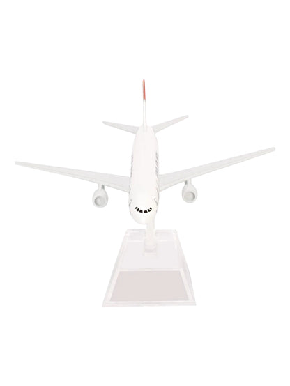 Aircraft Model japan Airlines Boeing 777 Unicef JA603J Airplane 16cm, (Code 138)