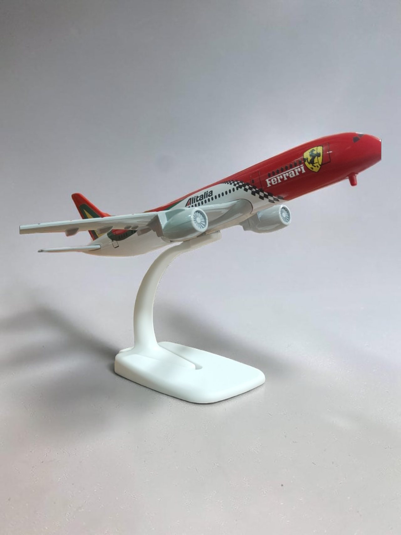 Aircraft 'Ferrari Alitalia Airlines Boeing 787 Display Stand With Landing Wheels 20cm Scale (No.310)