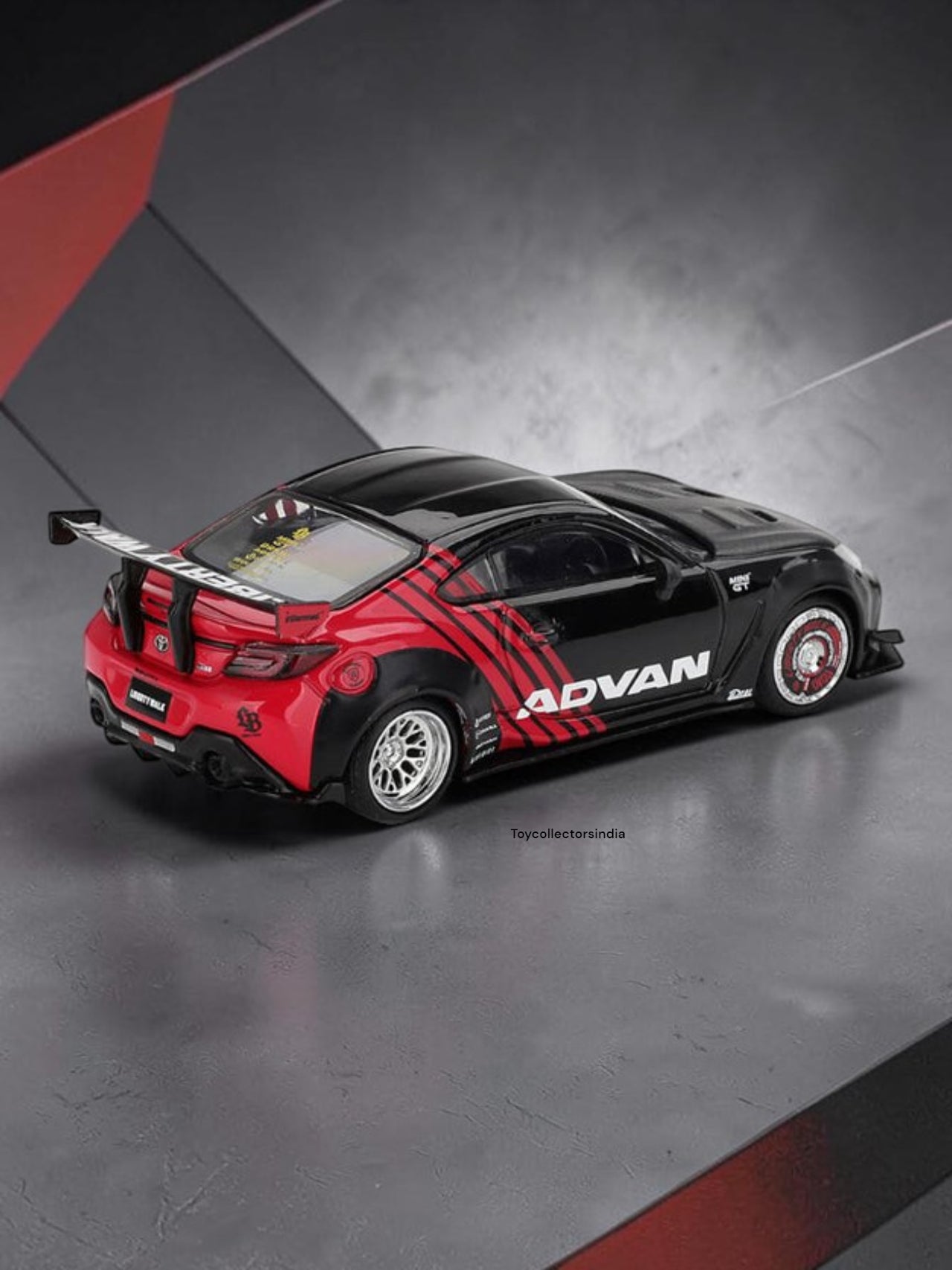 Mini GT #1173: Toyota GR86 LB★Nation Advan Imported 1:64 Scale die-cast Model Box and Blister