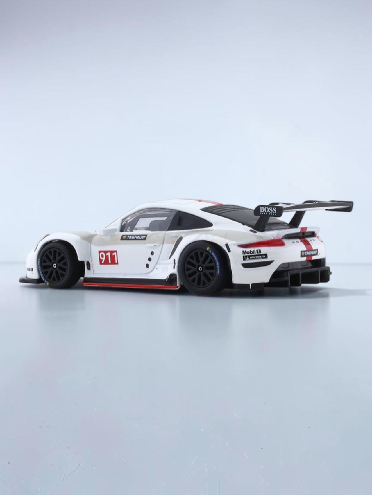Bburago Porsche 911 RSR 1:43 Scale Diecast Model Car | White Racing Edition