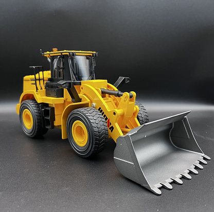 Huina Toys 1552 RC Loader 11 Function 1.87kg Remote control Power Rechargeable battery 3.7V 900mAh Play Time More Than 30 Minutes 2.4Gh 1:16 Scale USB Charger .