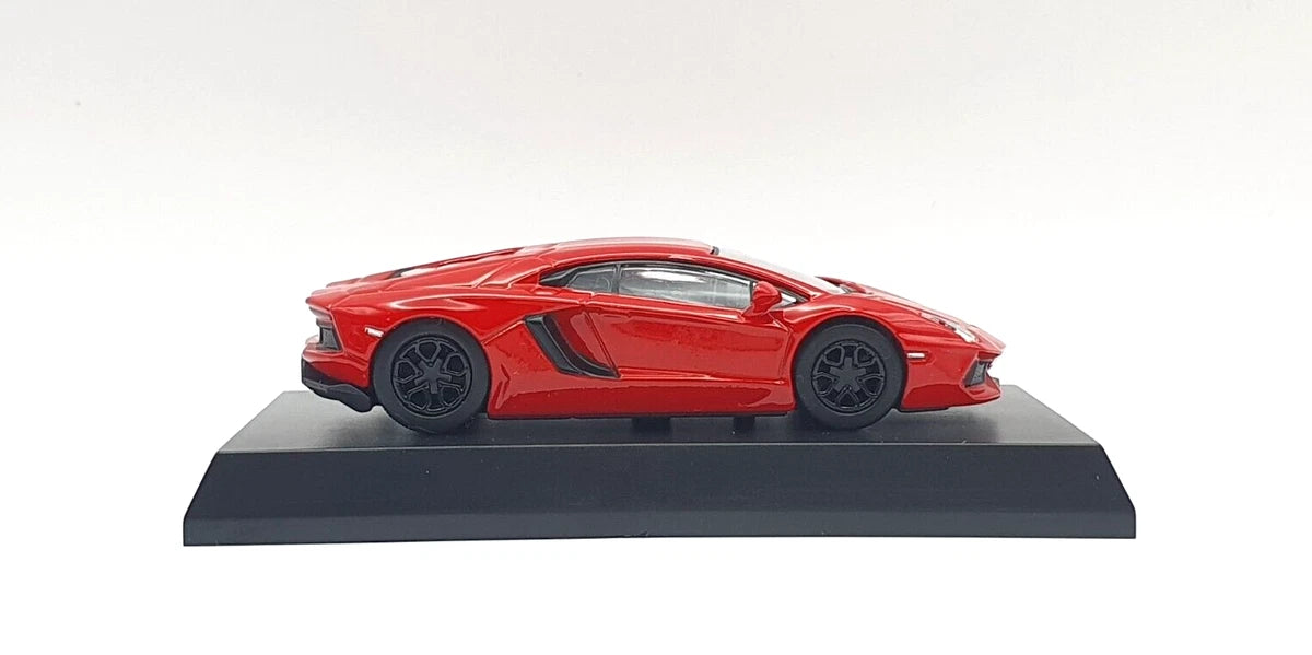 Kyosho Lamborghini Aventador Lp 700-4 Imported 1:64 Scale