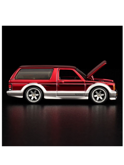 HotWheels 1992 GMC Typhoon RLC 1:64 Scale (With Protector)