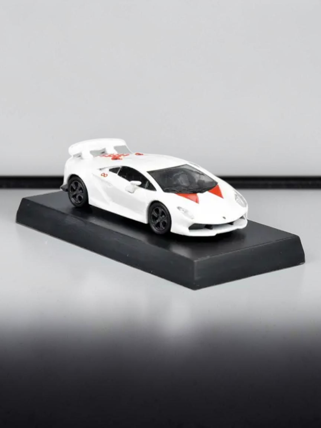 Kyosho Lamborghini sesto Elemento Imported 1:64 Scale