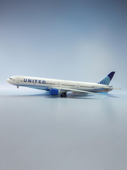 Aircraft 'U N I T E D Boeing N2250U Diecast modal 20cm Scale landing Wheels And Display Stand (No.320) Airplane