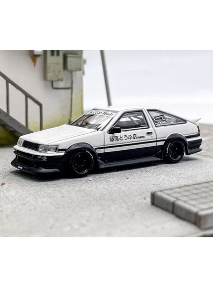 Street Warrior Toyota AE86 Rauh-Welt Premium Diecast 1:64 Scale (With Acrylic Case)