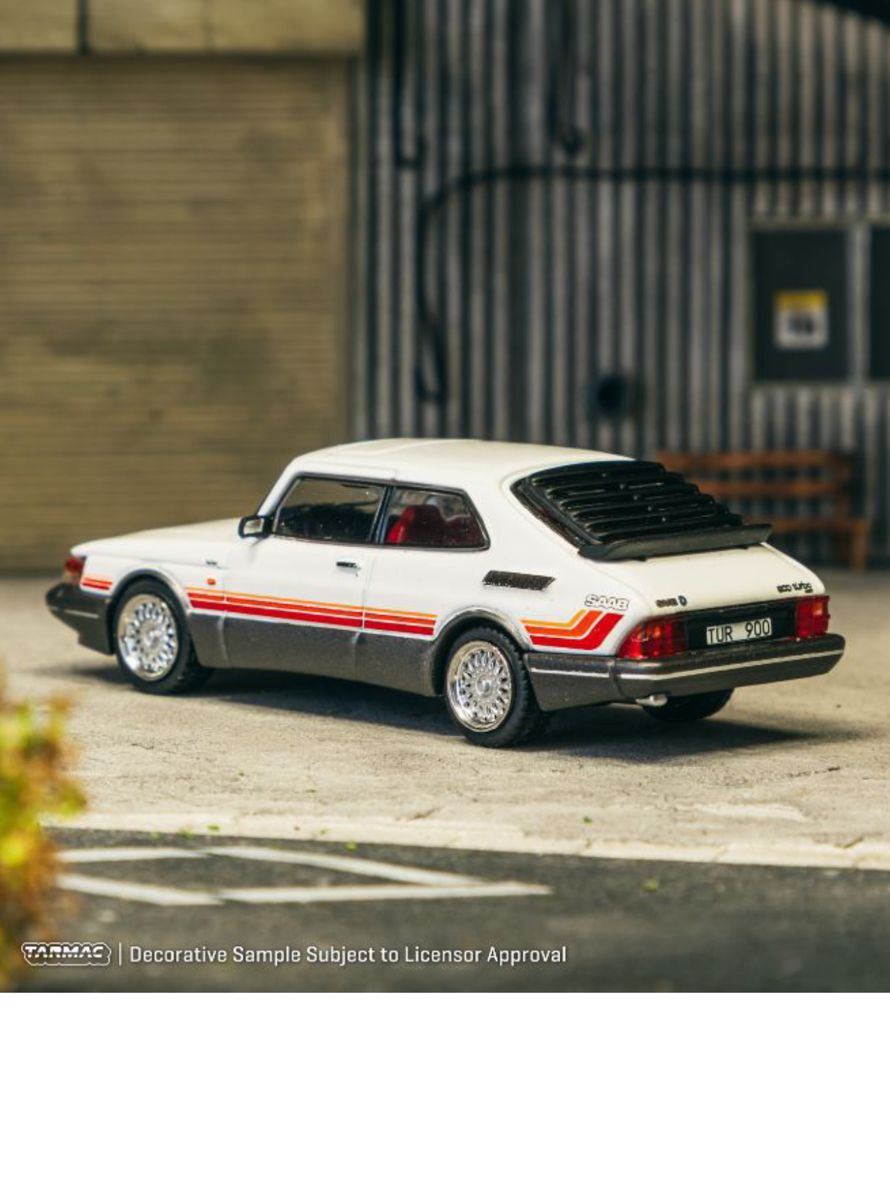Tarmac Works Saab 900 Turbo 1:64 Scale