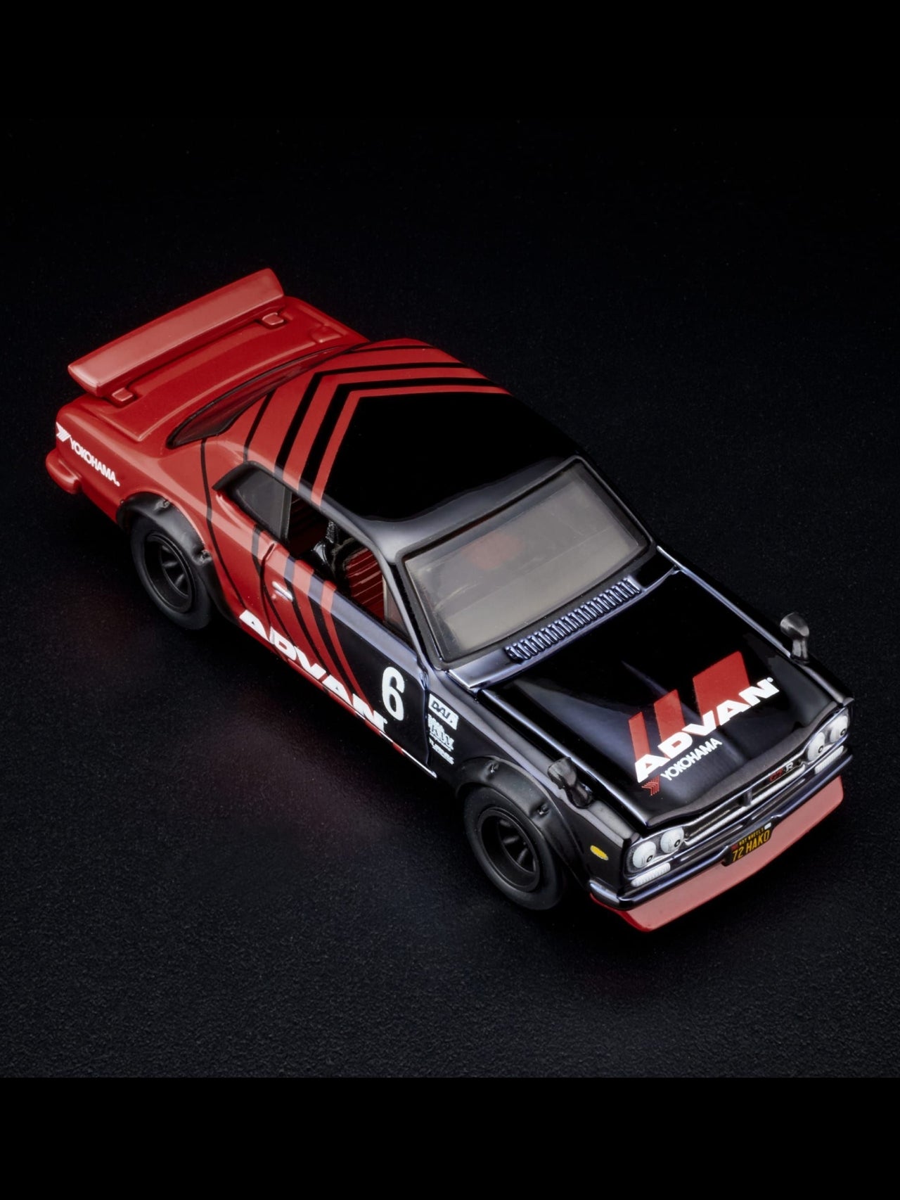 HotWheels 1972 Skyline H/T 2000GT-R RLC 1:64 Scale (With Protector)