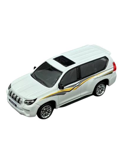CCA toyota land cruiser Prado 1:64 Scale