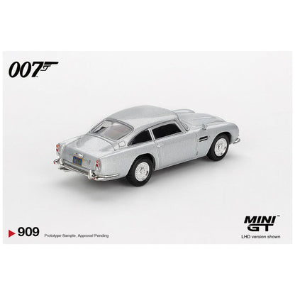 Mini GT Blister #909: Aston Martin DB5 “Casino Royale” 1:64 Scale