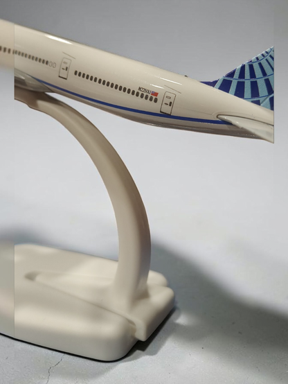 Aircraft 'U N I T E D Boeing N2250U Diecast modal 20cm Scale landing Wheels And Display Stand (No.320) Airplane