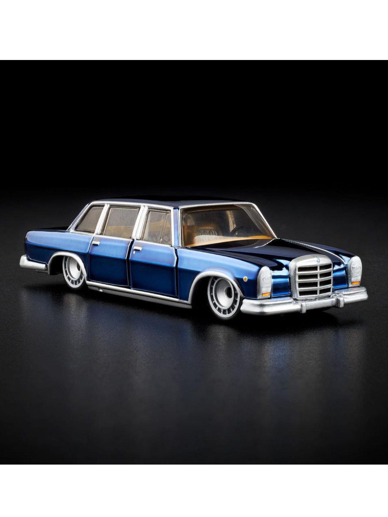 HotWheels Mercedes-Benz 600 RLC 1:64 Scale (With Acrylic Case)