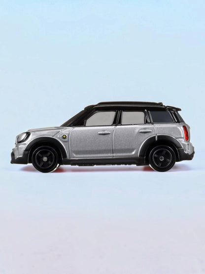 Takara Tomy Tomica "Mini Cooper SE Countryman All4 Die-Cast Model Car – Scale 1:64