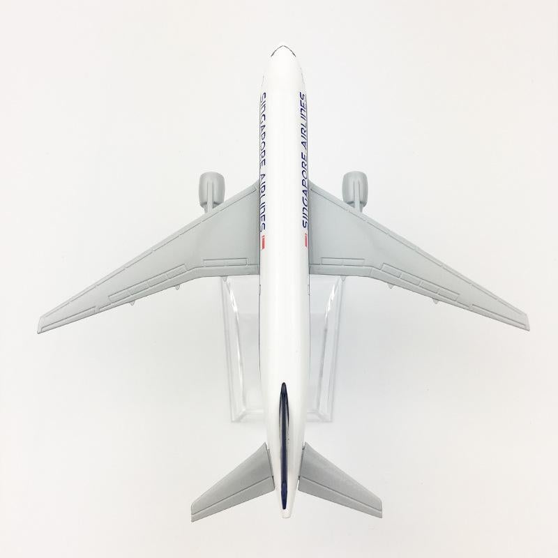 Aircraft Model Singapore Airlines Boeing 777 Model Airplane Metal Diecast 16cm (code 143)