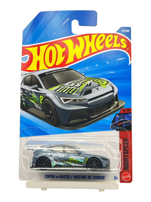 Hot Wheels Cupra e-Racer/Voiture De Course Imported Mainline 1:64 Scale