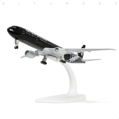 Aircraft Model 'Air New Zealand Boeing 787 Dreamliner Diecast Model Airplane With Display Stand 20cm Scale ( No.322 )