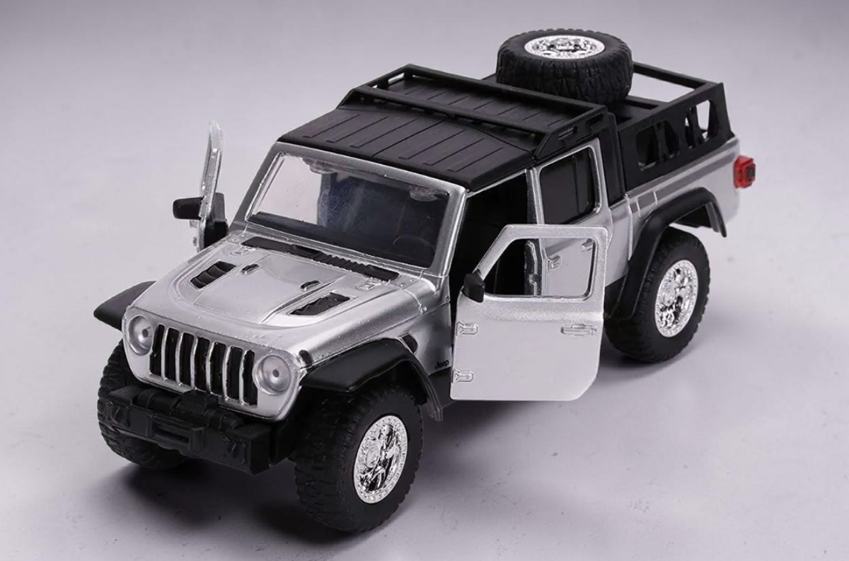 Fast and furious 2020 Jeep Gladiator Imported 1:43 Scale
