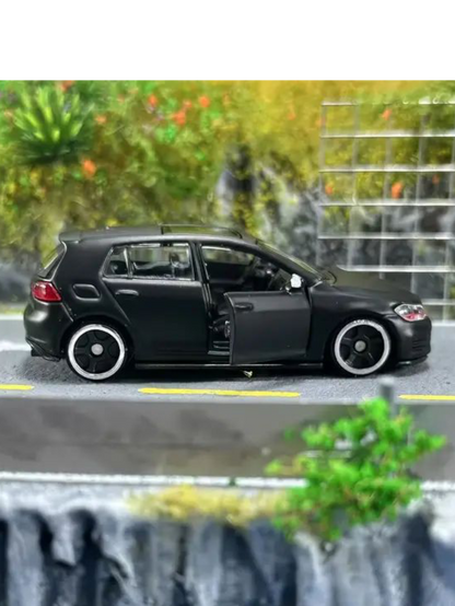 Bburago Sports Car Volkswagen Golf GTI (2017) 1:64 Scale