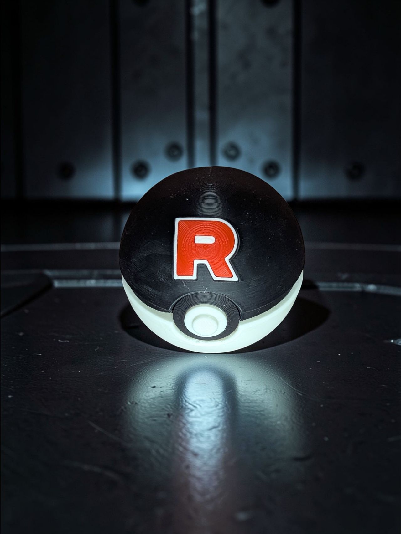 Pokémon "Replica Team Rocket" Premium Pokéball Villain Collector Edition