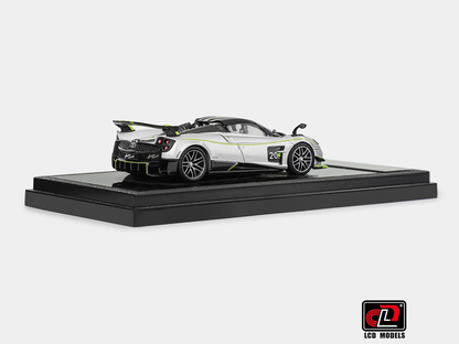 LCD Model Pagani Huayra Roadster Silvia Green Diecast Model Premium 1:64 Scale