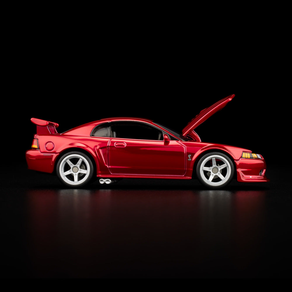 HotWheels 2000 Ford Mustang SVT Cobra R RLC 1:64 Scale (With Protector)