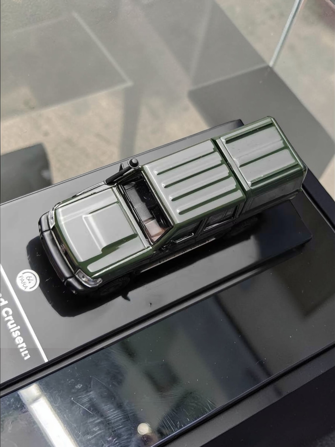 PARA64 2014 Toyota Land Cruiser LC 79 Military Green Diecast Model-1:64 Scale Classic Off-Road Legend