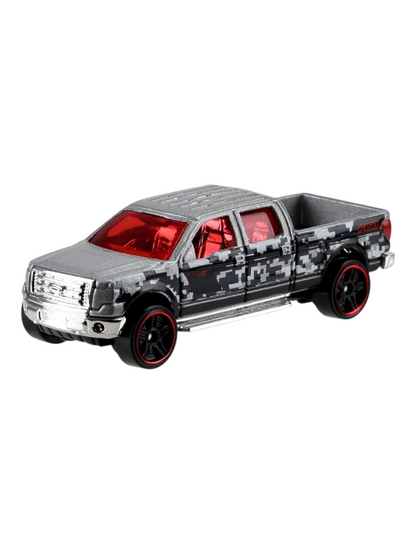 HotWheels 2009 ford f-150 ( card damaged car mint condition ) Imported Mainline 1:64 Scale