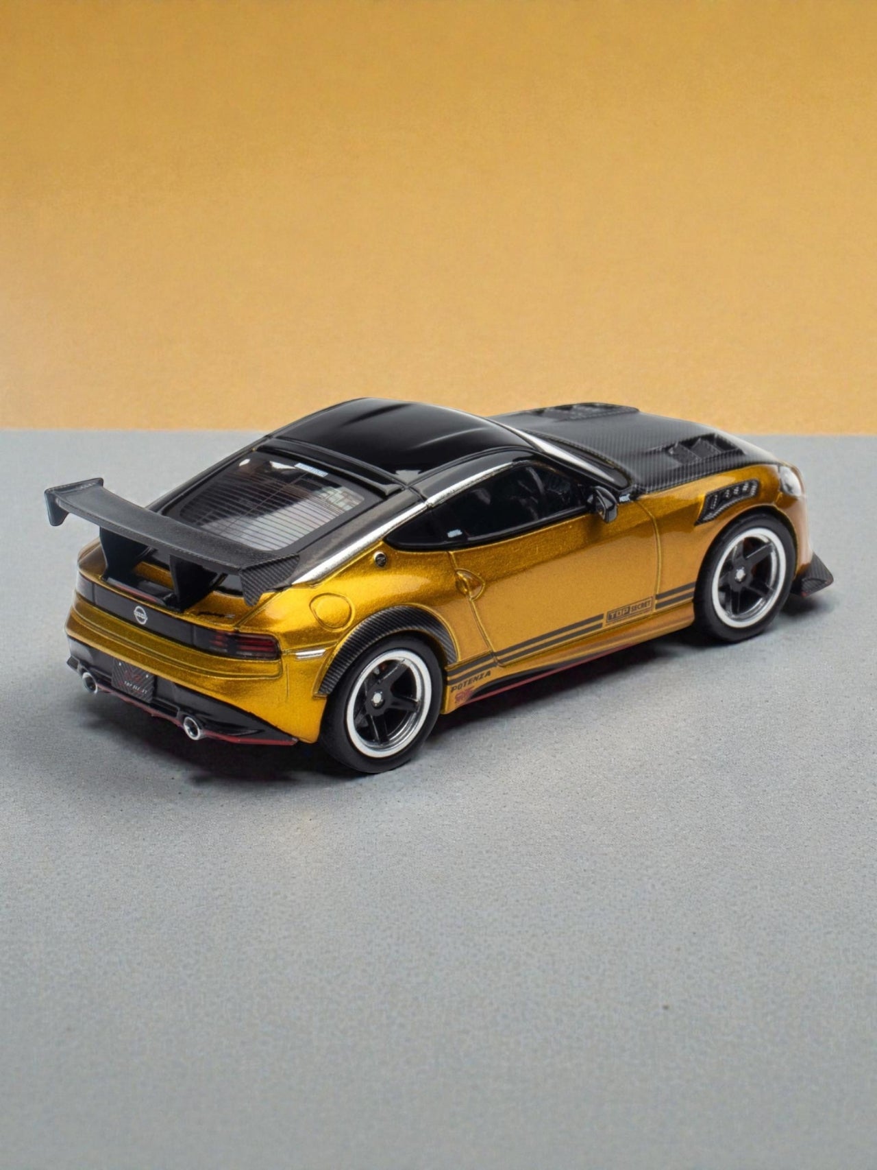 INNO64 TOP SECRET FAIRLADY Z (RZ34) GOLD 1:64 Scale Mattel Diecast IN64-400ZTS-GOLD