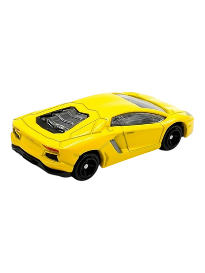 Tomica Lamborghini Aventador LP 700-4 1:68 Scale