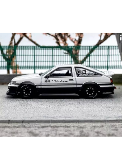 Street Warrior Toyota AE86 Rauh-Welt Premium Diecast 1:64 Scale (With Acrylic Case)