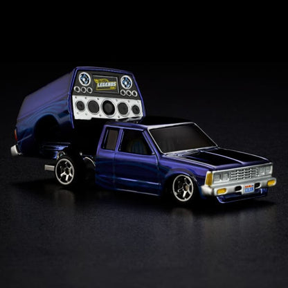 Hotwheels '1986 Nissan 720 King Cab 1:64 Scale | Collector Edition RLC JJY64-9893