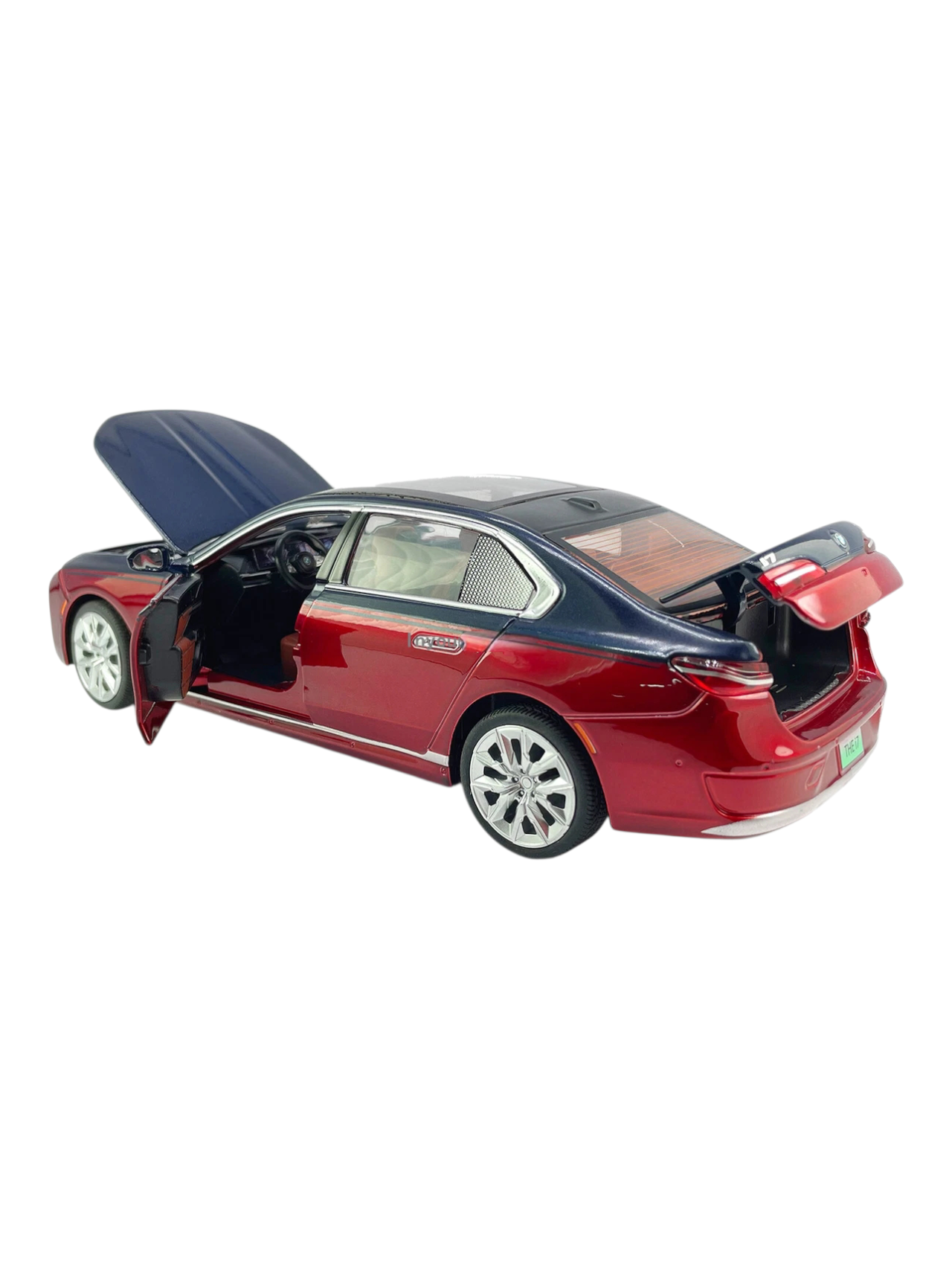 CCA BMW i7 1:24 Scale Diecast
