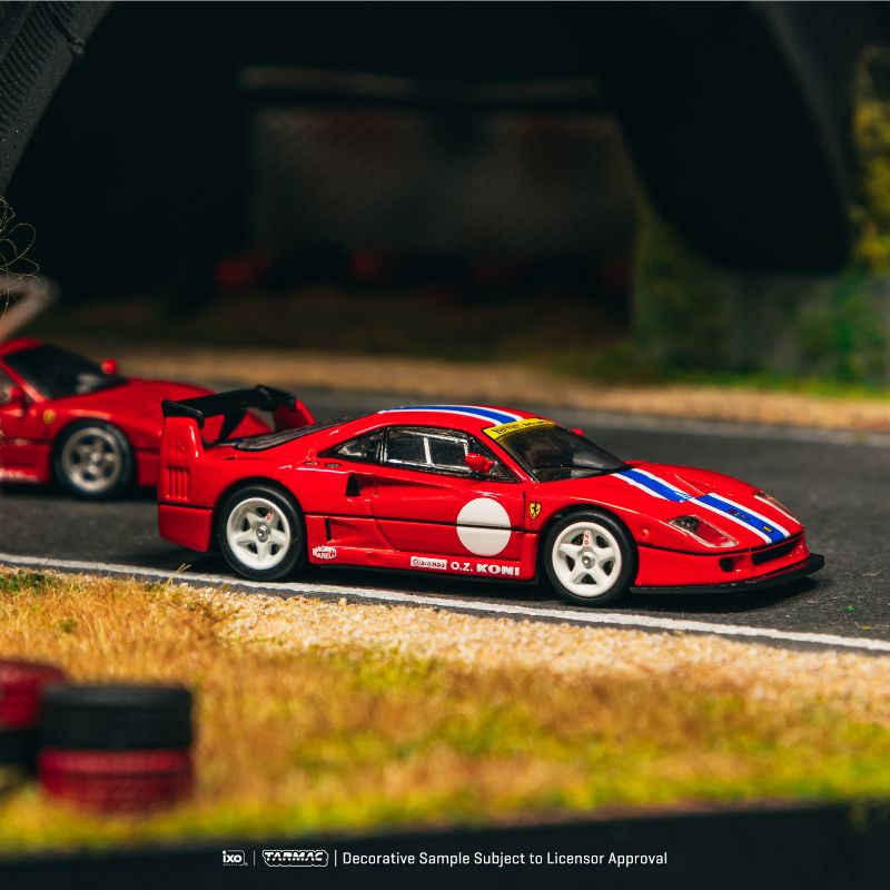 Tarmac Works Ferrari F40 LM Red with Blue White Stripe 1:64 Scale Diecast Model