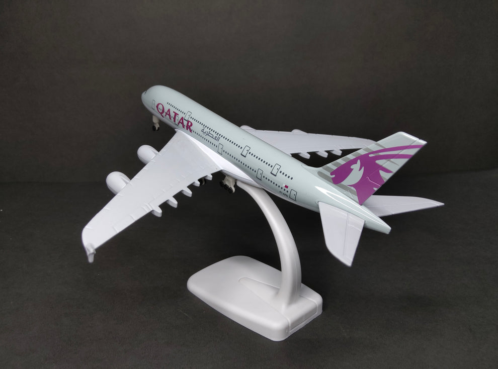 Aircraft 'Qatar Airways Airways  A380-800 A7-ABP 20cm' Scale Airplane Diecast Metal With Display Stand And Landing Wheels ( No.308)