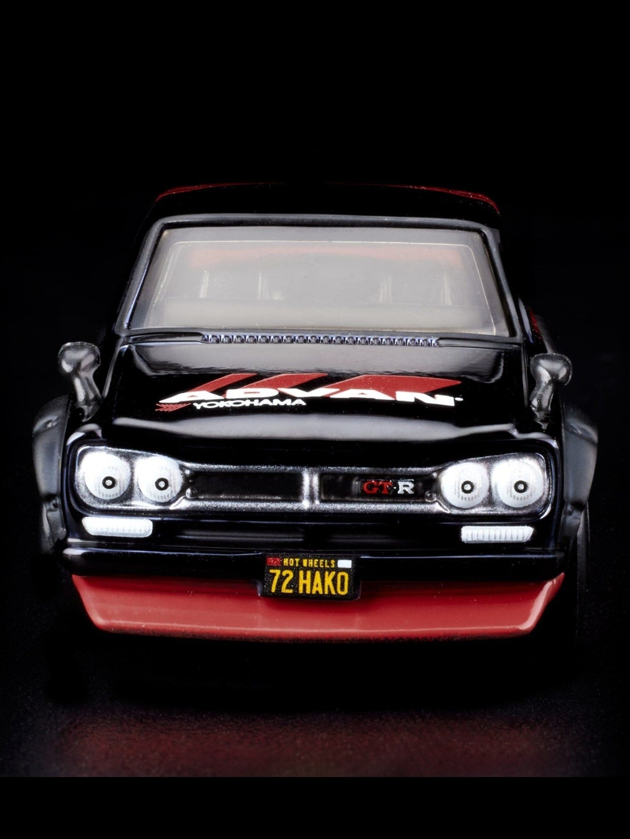 HotWheels 1972 Skyline H/T 2000GT-R RLC 1:64 Scale (With Protector)