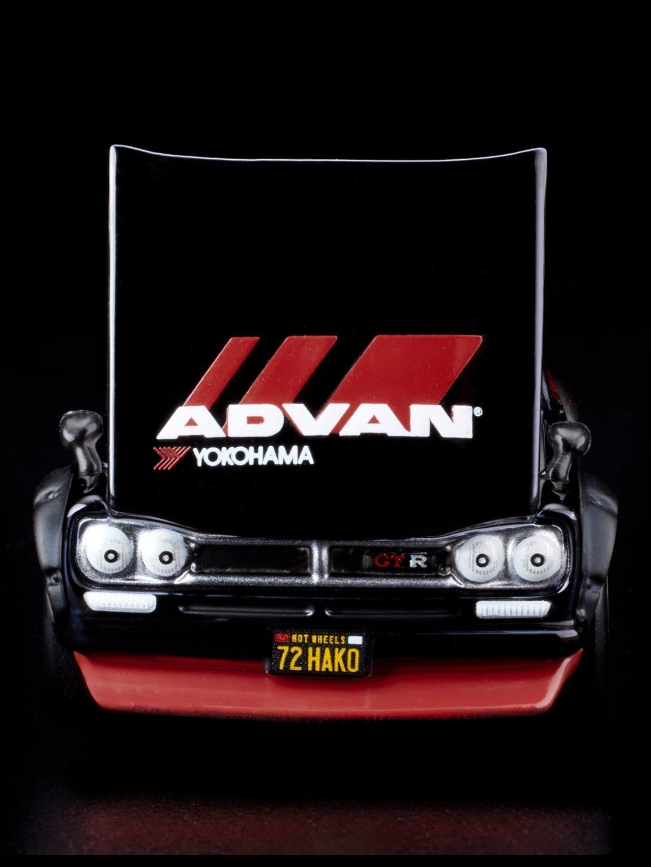 HotWheels 1972 Skyline H/T 2000GT-R RLC 1:64 Scale (With Protector)