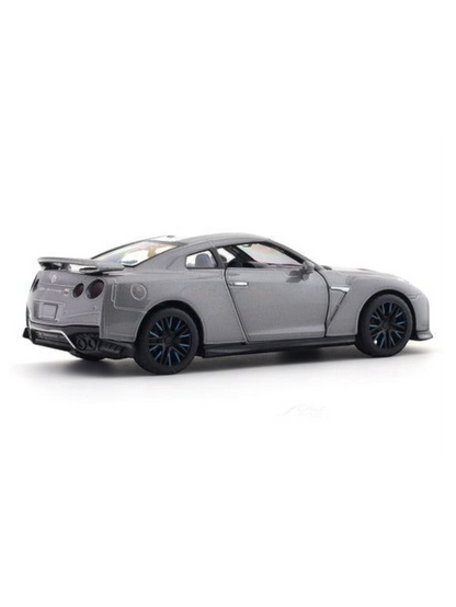 Nissan GT-R (R35) 50th Anniversary Edition 1:32