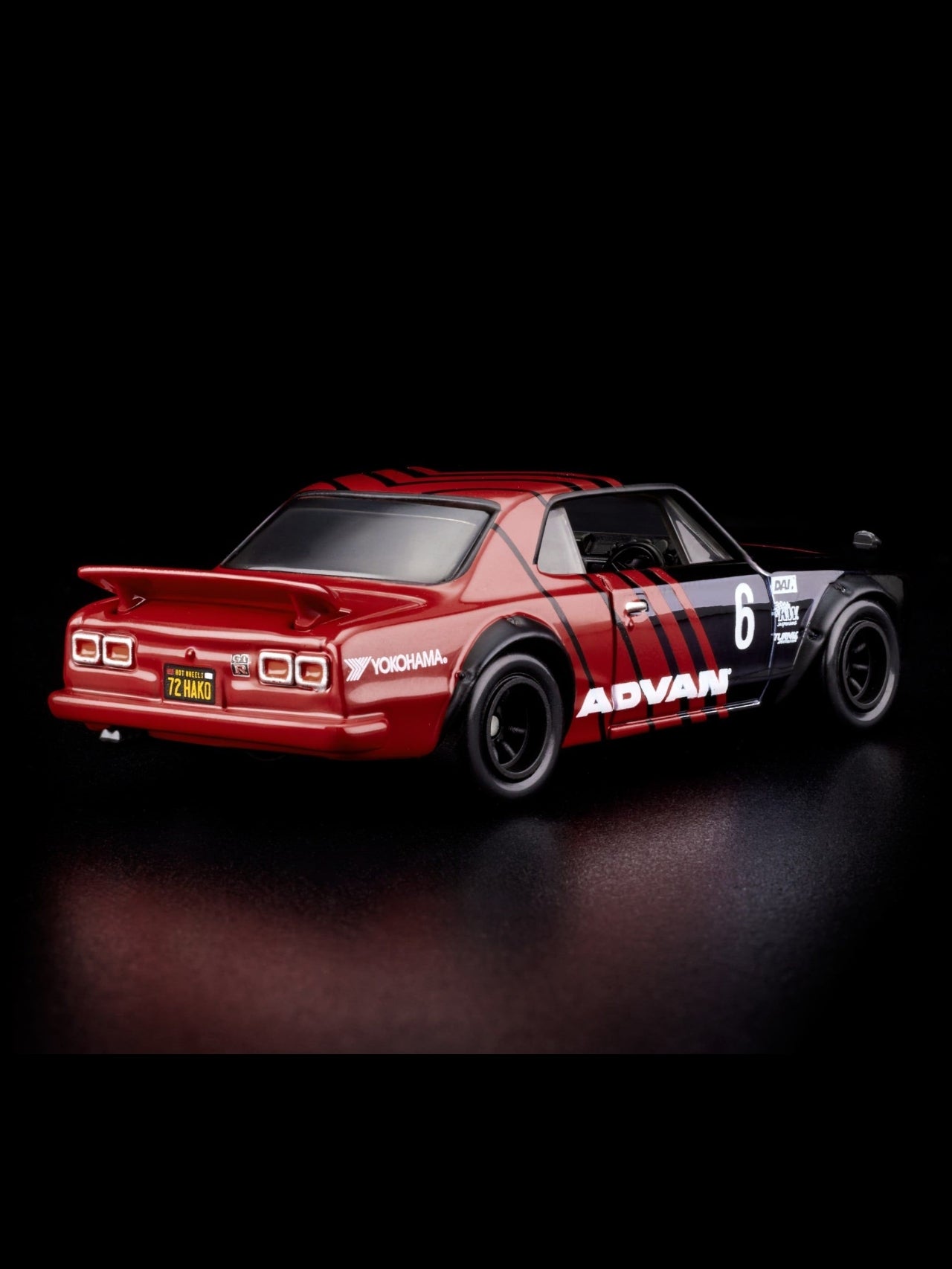 HotWheels 1972 Skyline H/T 2000GT-R RLC 1:64 Scale (With Protector)