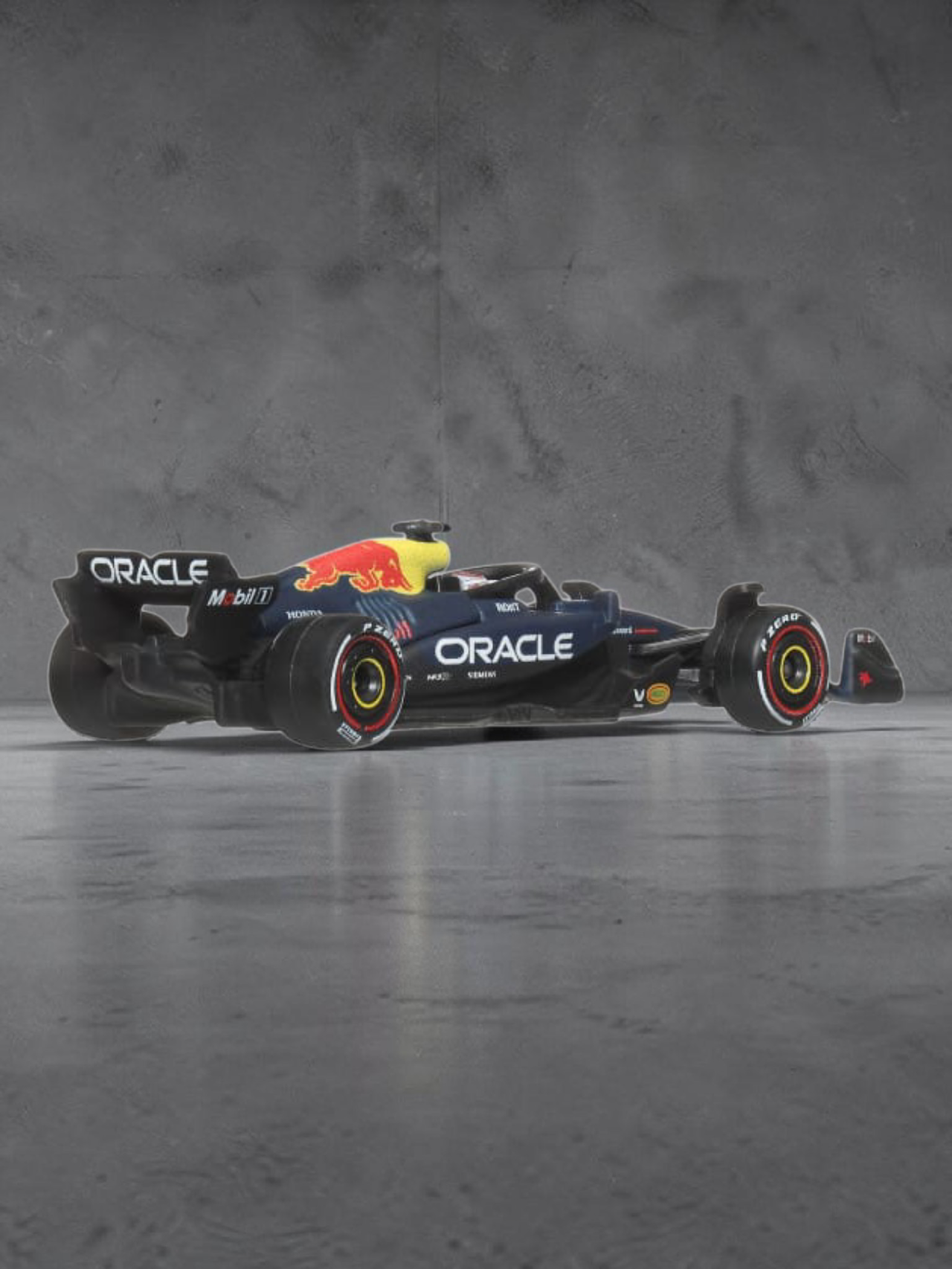 HotWheels 2025 Oracle Red Bull Racing Imported Premium 1:64 Scale No.1