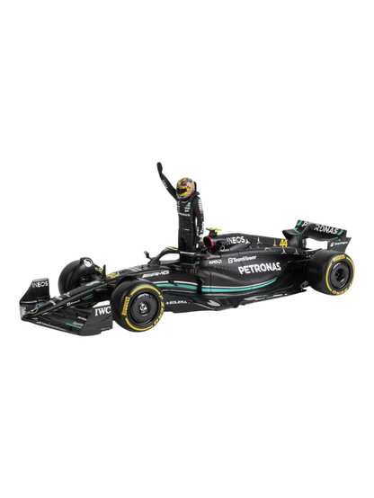 Bburago Formula 1 (F1) Mercedes-AMG F1W14 E Performance 44 Lewis Hamilton Diecast 1:24 Scale