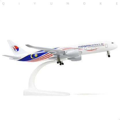 Aircraft Malaysia Airlines Airbus Display Stand With Landing Wheels Diecast Model 20cm Scale (No. 325)Airplane