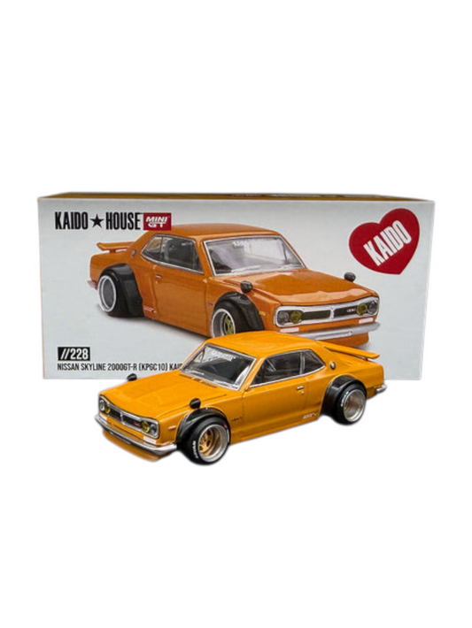 Mini GT Kaido House #228: Nissan Skyline 2000 GT-R (KPGC10) Kaido Street V2