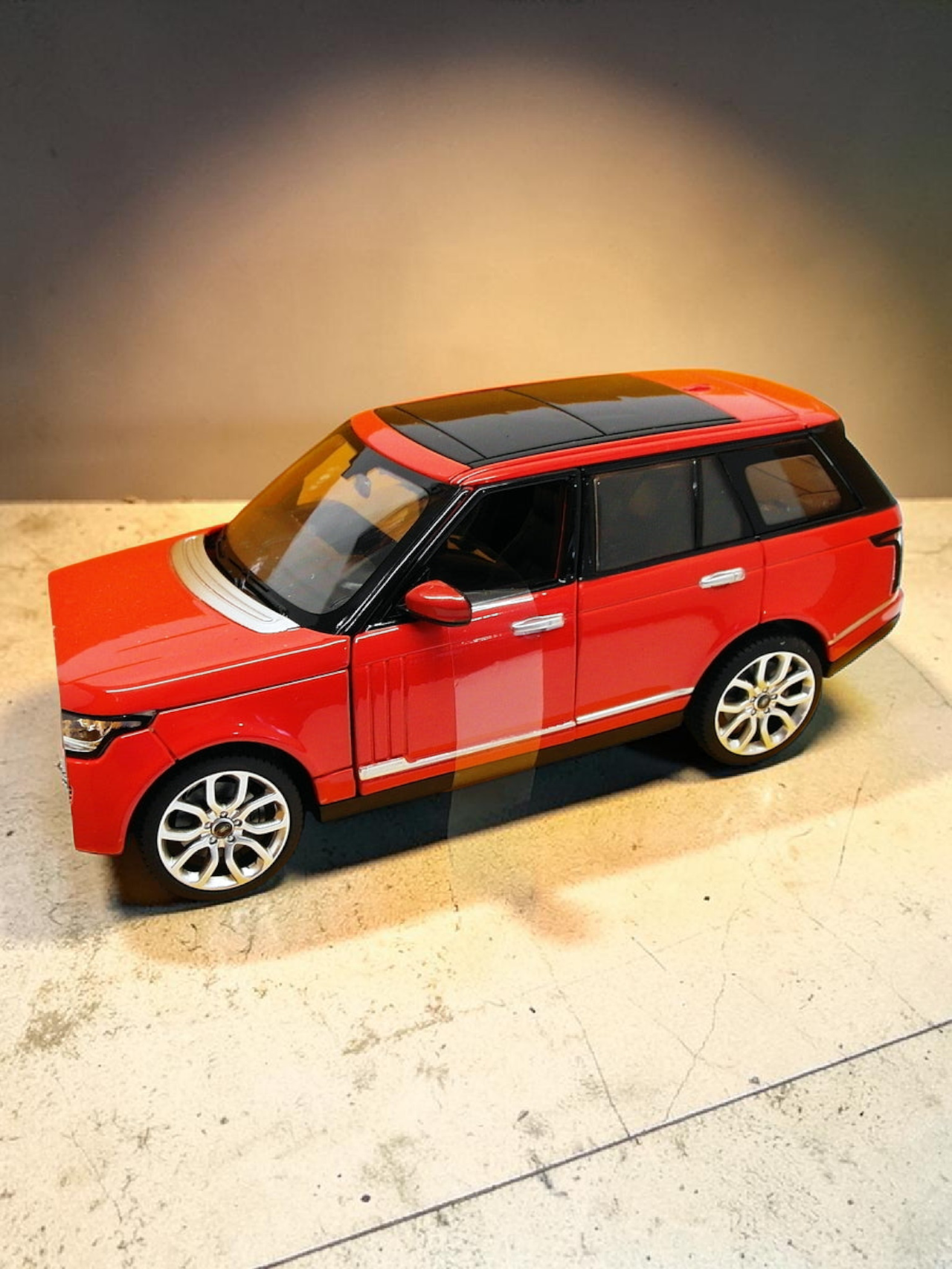 Rastar Range Rover Diecast Car Imported 1:24 Scale Red And Black