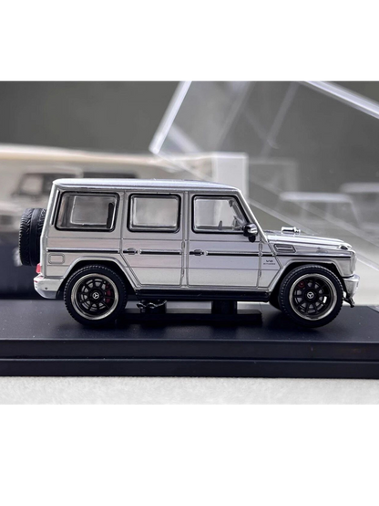 LMF Models Mercedes-Benz G63 Premium Diecast 1:64 Scale (With Acrylic Case)