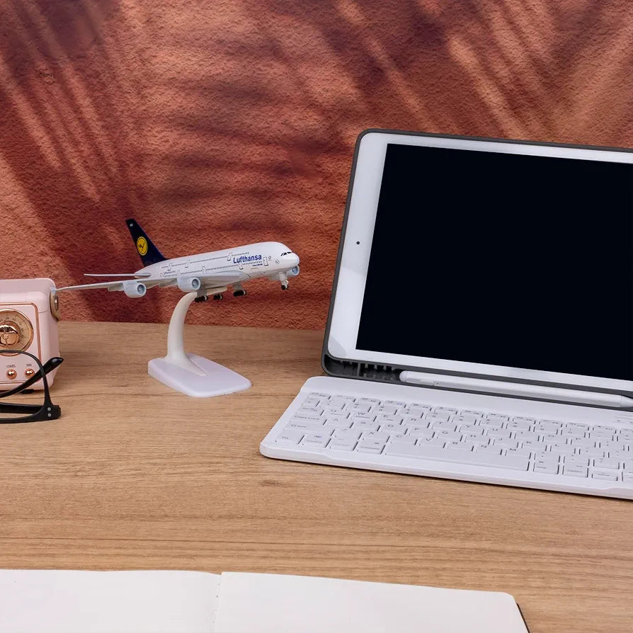 Aircraft 'Lufthansa Airbus A380-800 Airplane Diecast Model (No.305) 20cm" Scale Display Stand With Landing Wheels Model